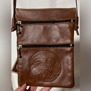 NWT Spirit of the Wild Bill Helin Designed Leather Native Crossbody Travel Bag